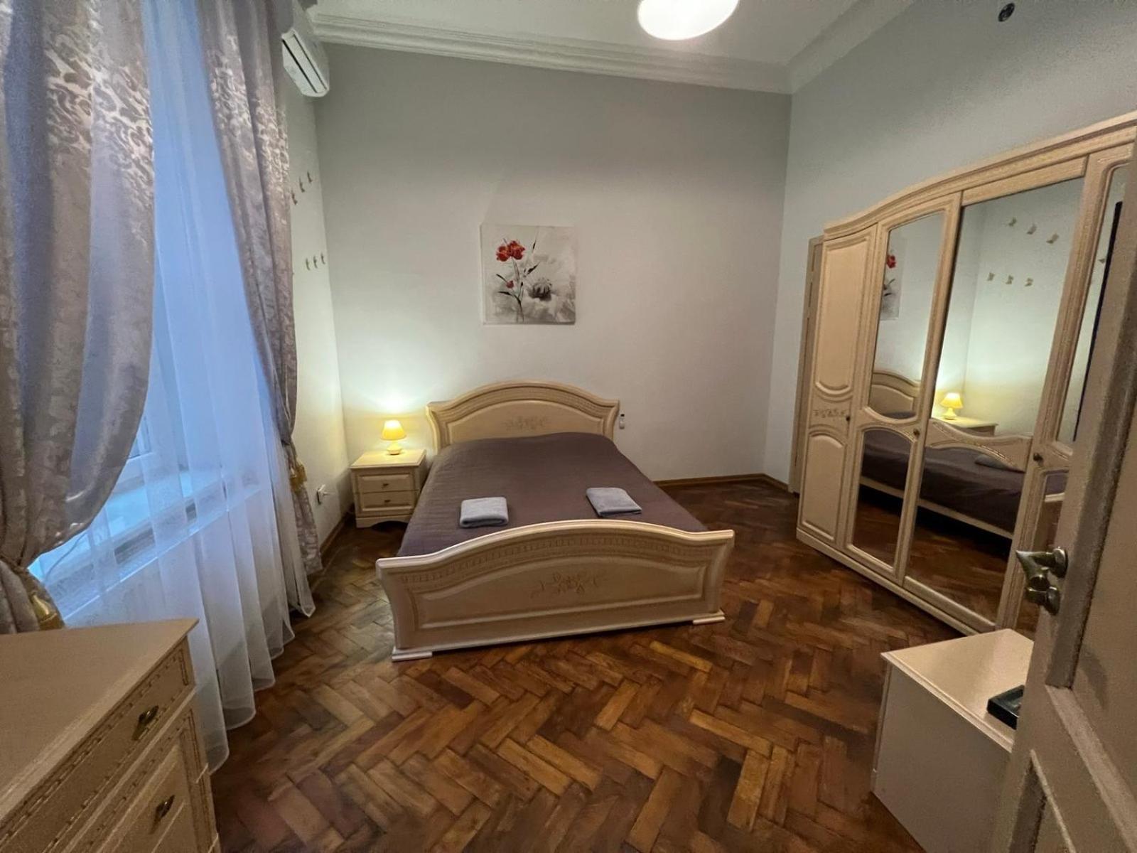 3 Rooms Apartments In The City Centr Lviv Extérieur photo