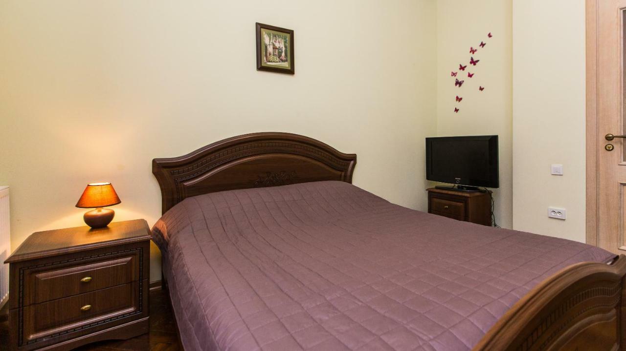 3 Rooms Apartments In The City Centr Lviv Extérieur photo