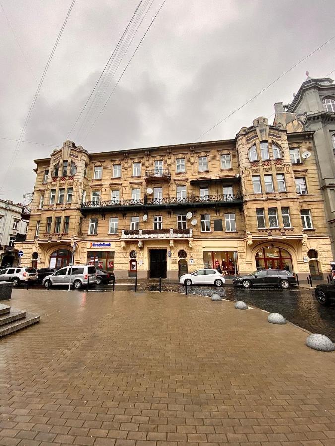 3 Rooms Apartments In The City Centr Lviv Extérieur photo